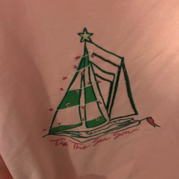 NWOT LILLY PULITZER sweatshirt. - Picture 15 of 16